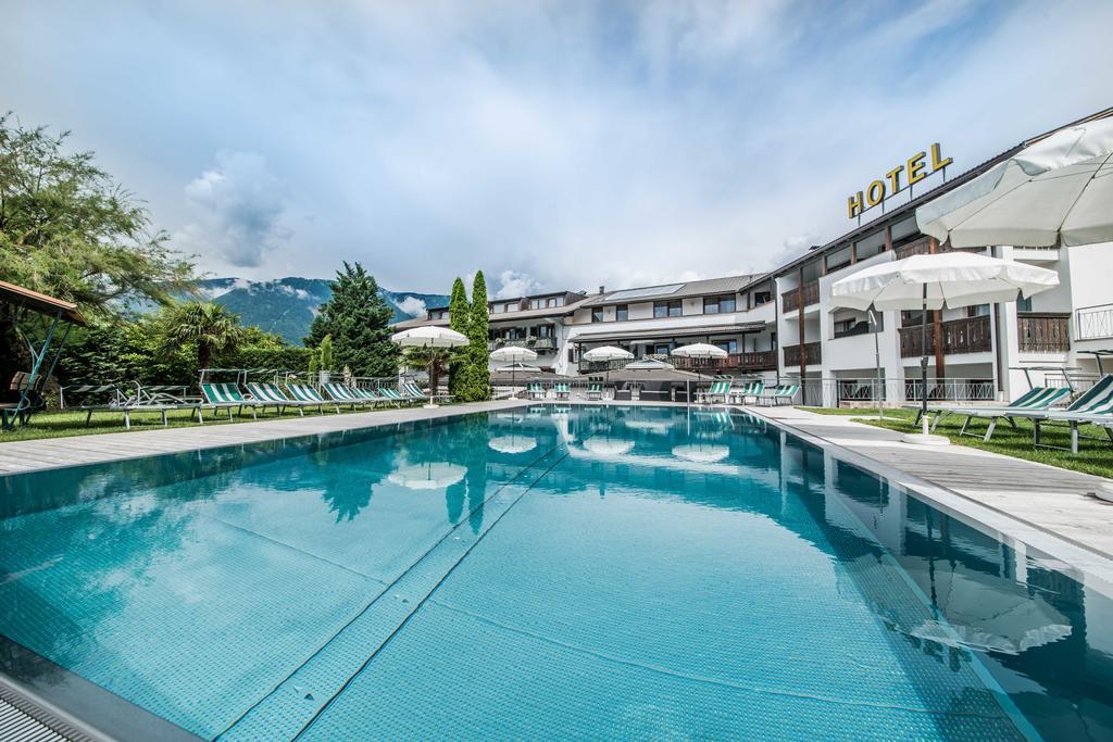 Hotel Foerstlerhof Postal / Burgstall Exterior photo